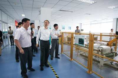 馬秋林副省長視察南京信息職業技術學院，強調職業技能培訓重要性